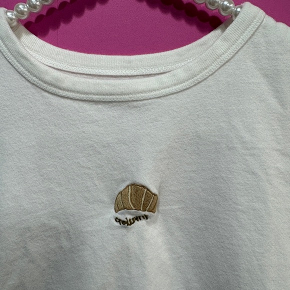 Abercrombie & Fitch croissant embroidered skimming tee white - Picture 3 of 5